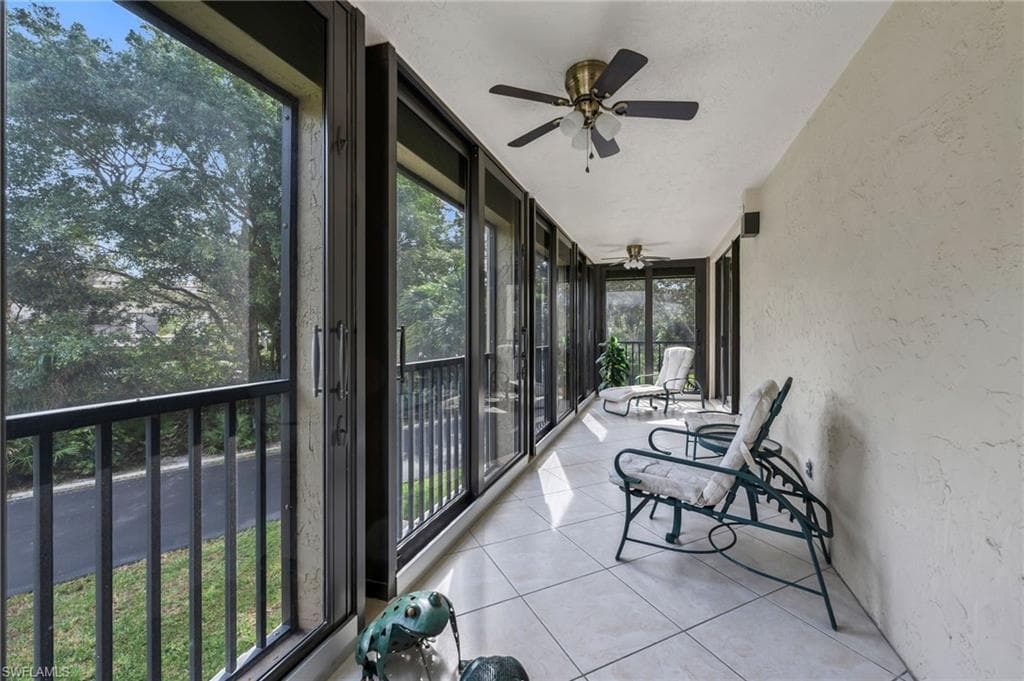 6040 Pelican Bay Blvd D-105, Naples, FL 34108-9