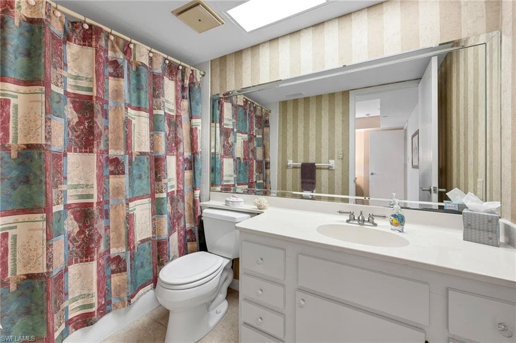 6040 Pelican Bay Blvd D-105, Naples, FL 34108-14