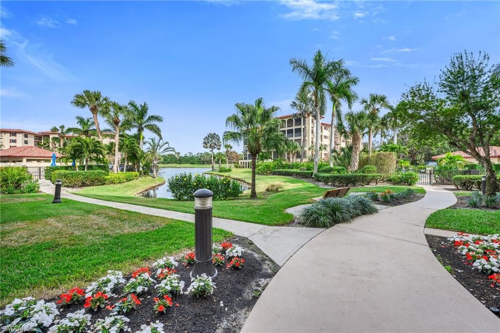 6040 Pelican Bay Blvd D-105, Naples, FL 34108-17