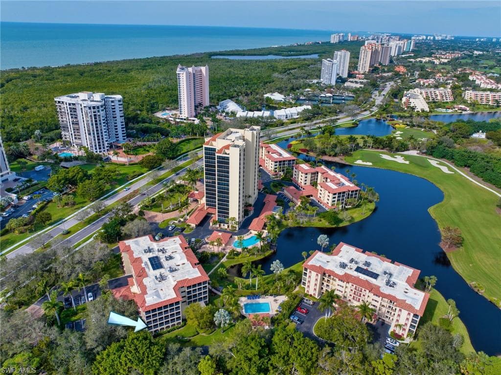 6040 Pelican Bay Blvd D-105, Naples, FL 34108-3