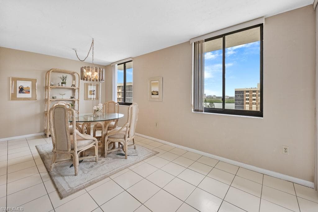 11 Bluebill Ave 1006, Naples, FL 34108-14
