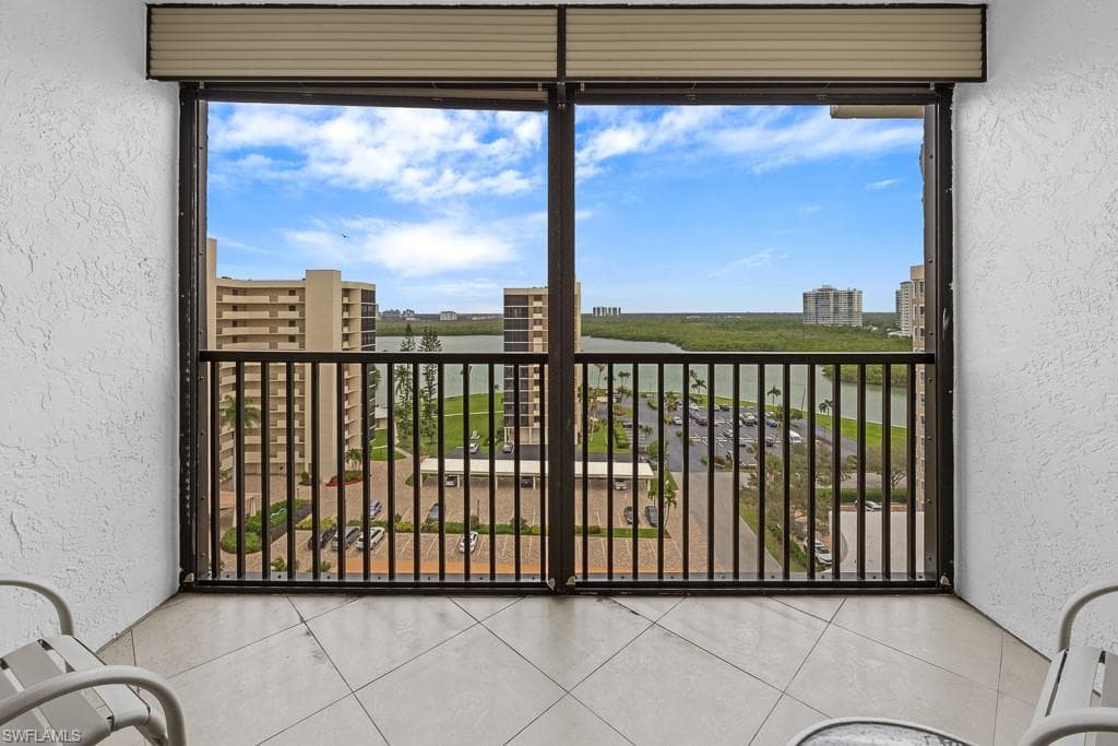 11 Bluebill Ave 1006, Naples, FL 34108-19