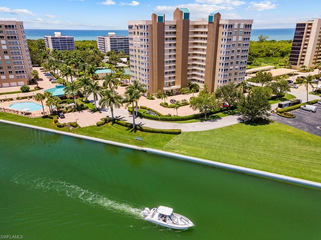 11 Bluebill Ave 1006, Naples, FL 34108-24