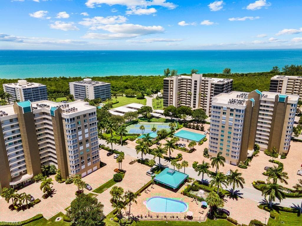 11 Bluebill Ave 1006, Naples, FL 34108-25
