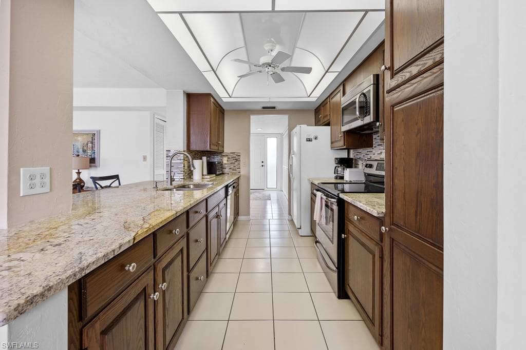 11 Bluebill Ave 1006, Naples, FL 34108-4