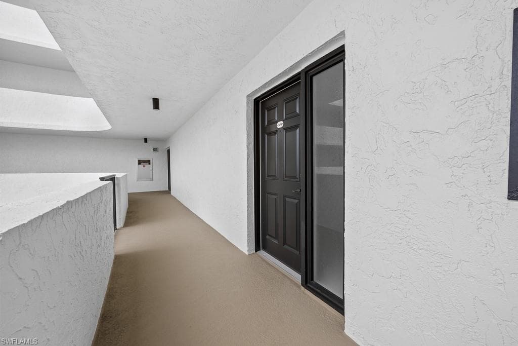 11 Bluebill Ave 1006, Naples, FL 34108-8