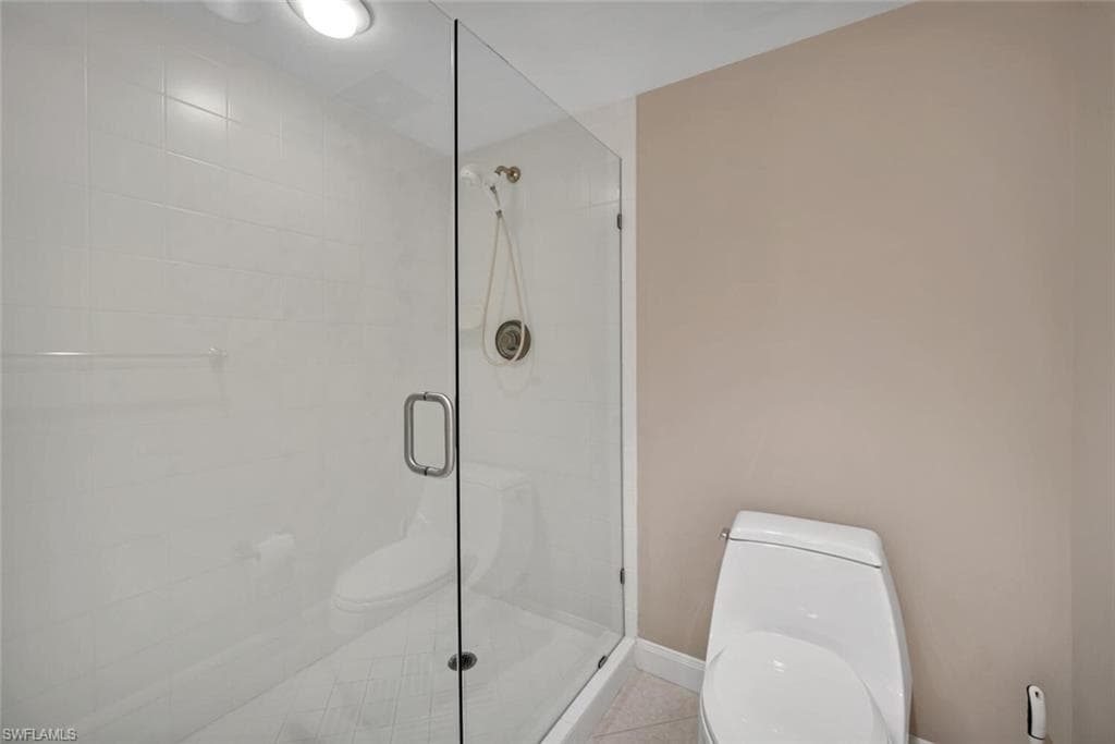 6849 Grenadier Blvd 802, Naples, FL 34108-19