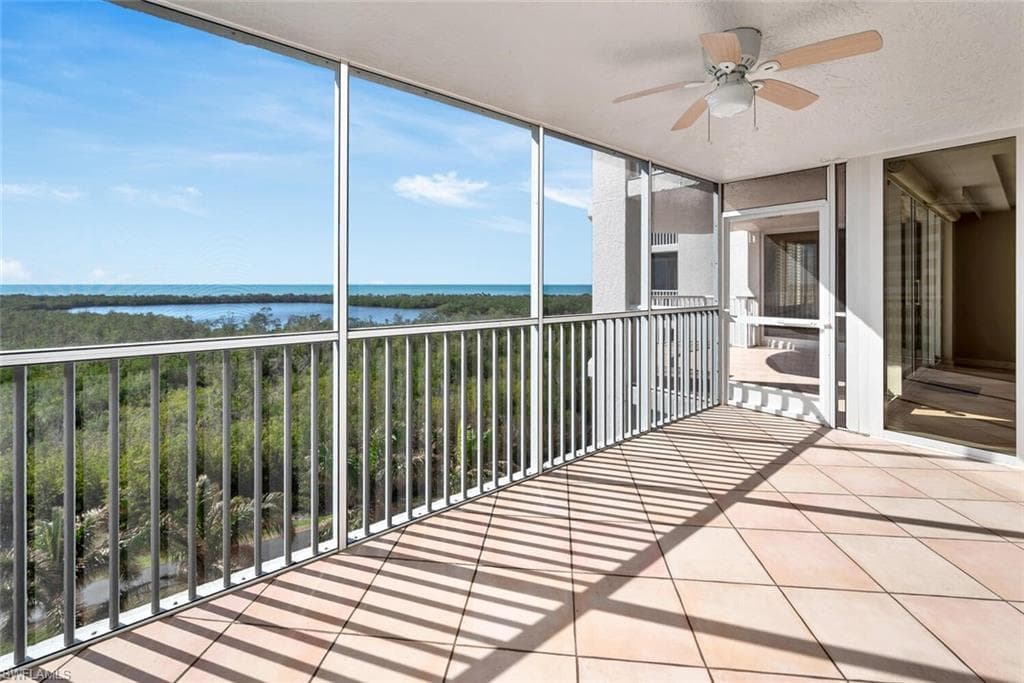6849 Grenadier Blvd 802, Naples, FL 34108-5