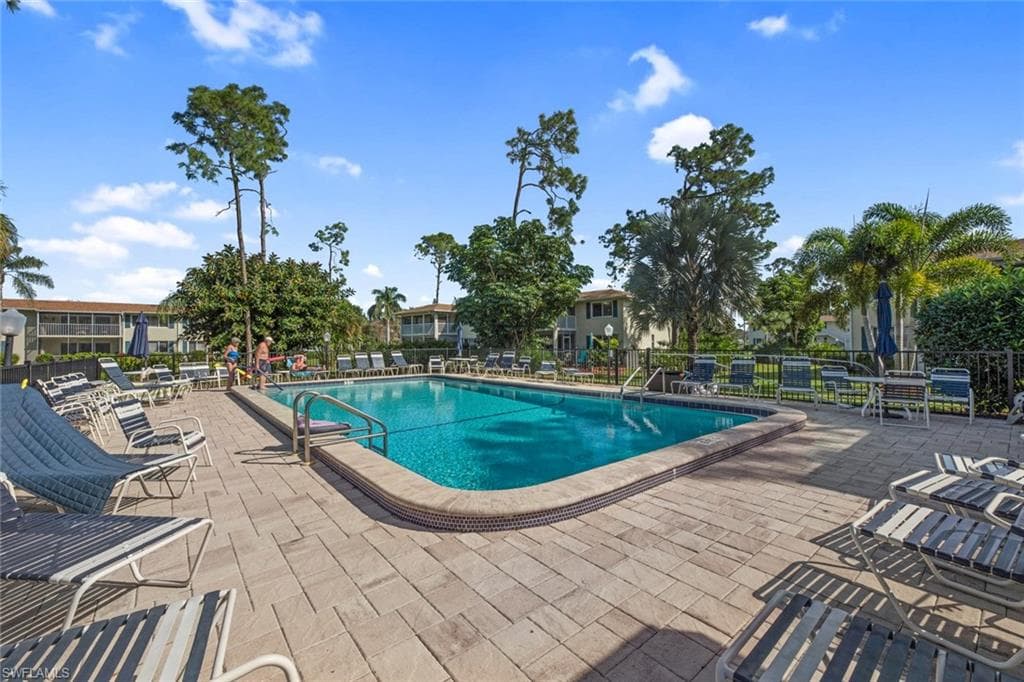 237 Albi Rd 4, Naples, FL 34112-40