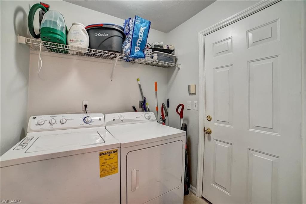 5441 Whitten Dr 108, Naples, FL 34104-12