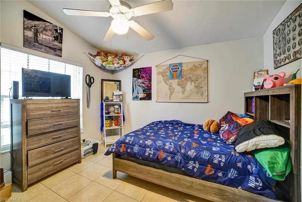 5441 Whitten Dr 108, Naples, FL 34104-14