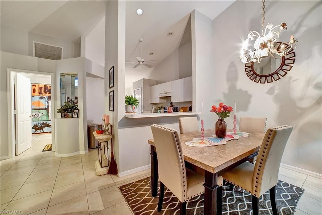 5441 Whitten Dr 108, Naples, FL 34104-3