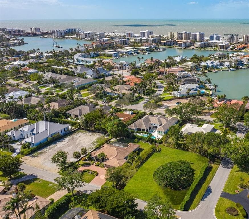 3215 Regatta Rd, Naples, FL 34103-4