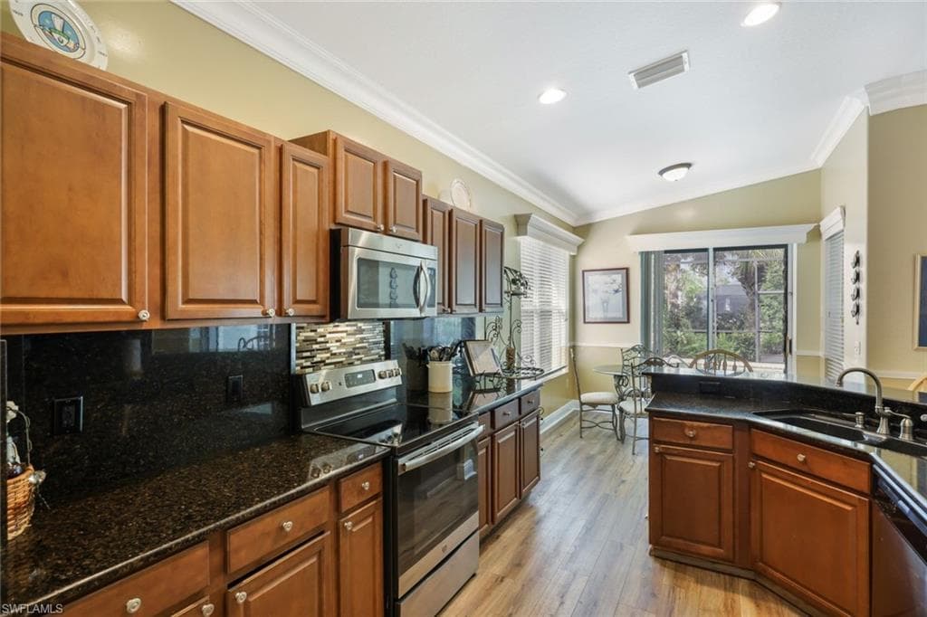 12915 Brynwood Preserve Ln, Naples, FL 34105-12
