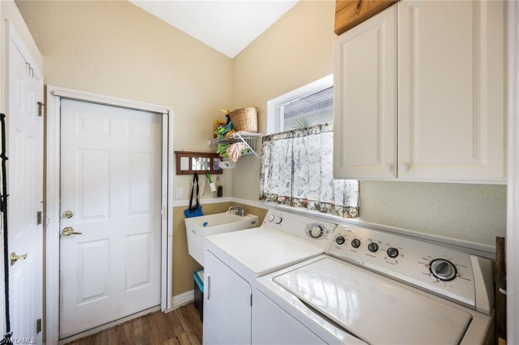 12915 Brynwood Preserve Ln, Naples, FL 34105-27