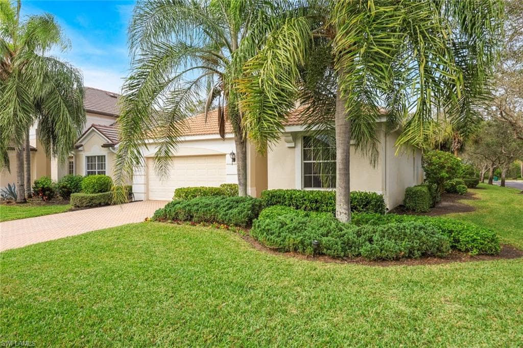12915 Brynwood Preserve Ln, Naples, FL 34105-1
