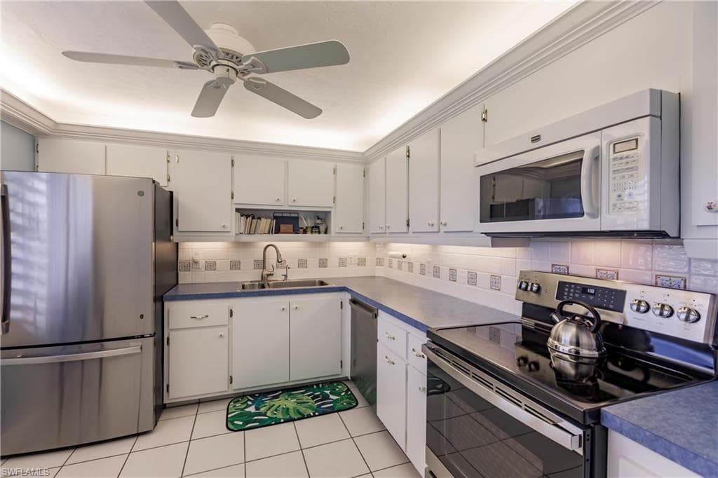 550 Teryl Rd 2301, Naples, FL 34112-11