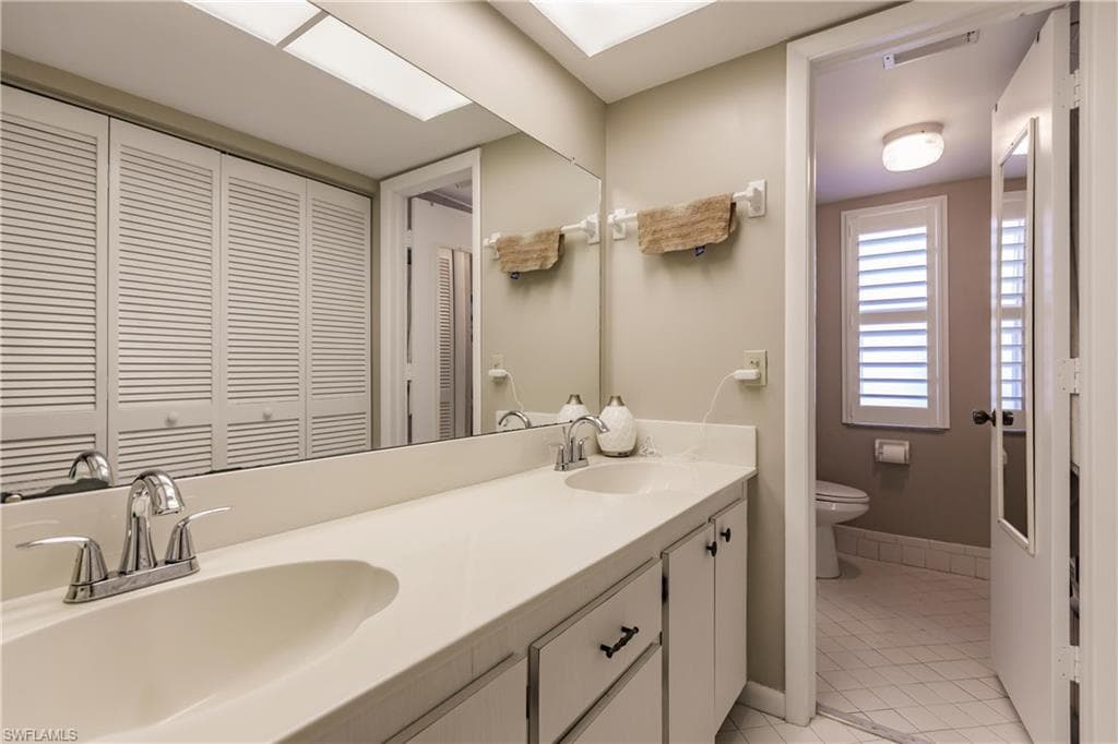 550 Teryl Rd 2301, Naples, FL 34112-16