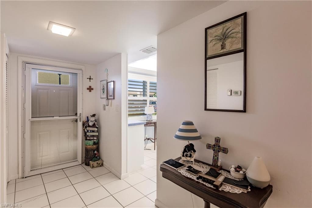 550 Teryl Rd 2301, Naples, FL 34112-5