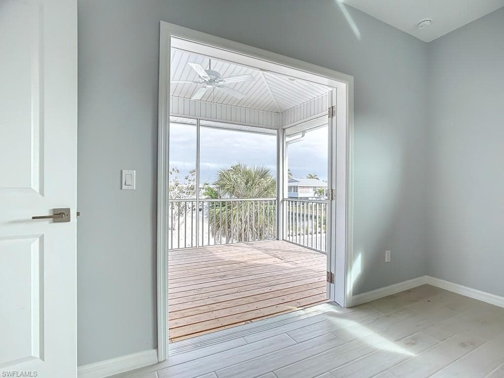 431 Lazy Way, Fort Myers Beach, FL 33931-25