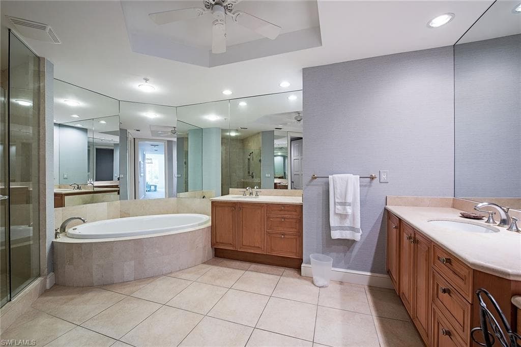 4151 Gulf Shore Blvd N 201, Naples, FL 34103-13