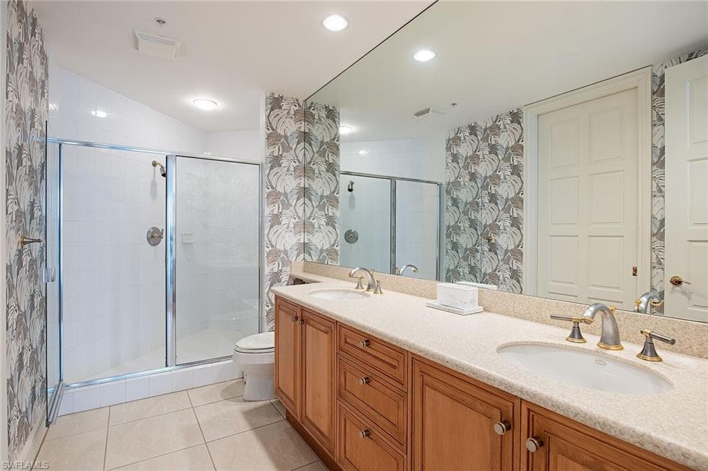 4151 Gulf Shore Blvd N 201, Naples, FL 34103-15