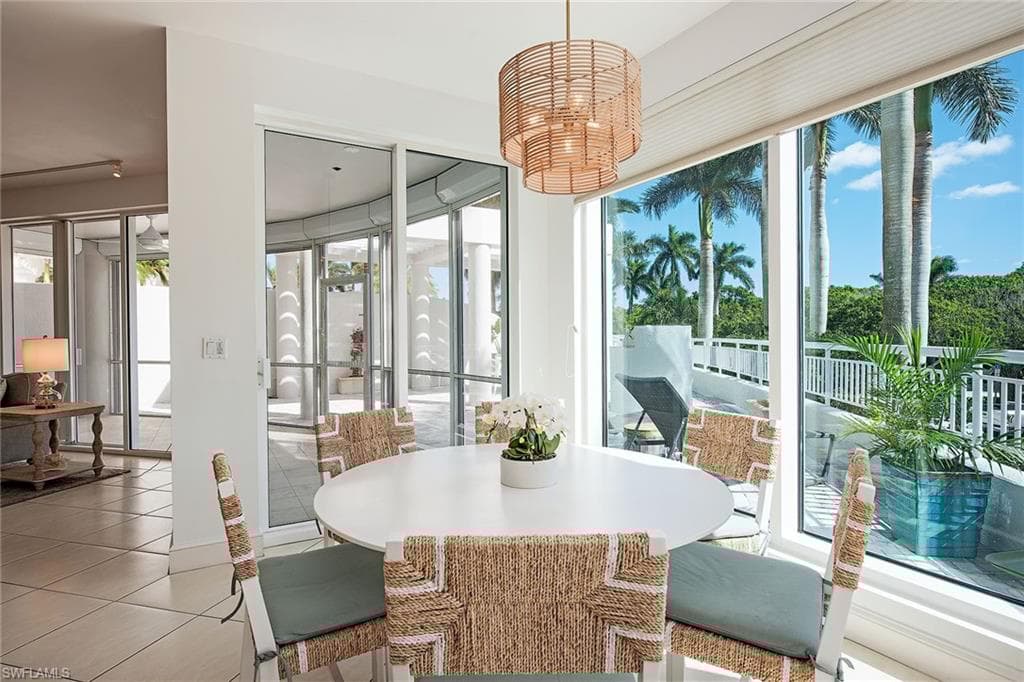 4151 Gulf Shore Blvd N 201, Naples, FL 34103-6