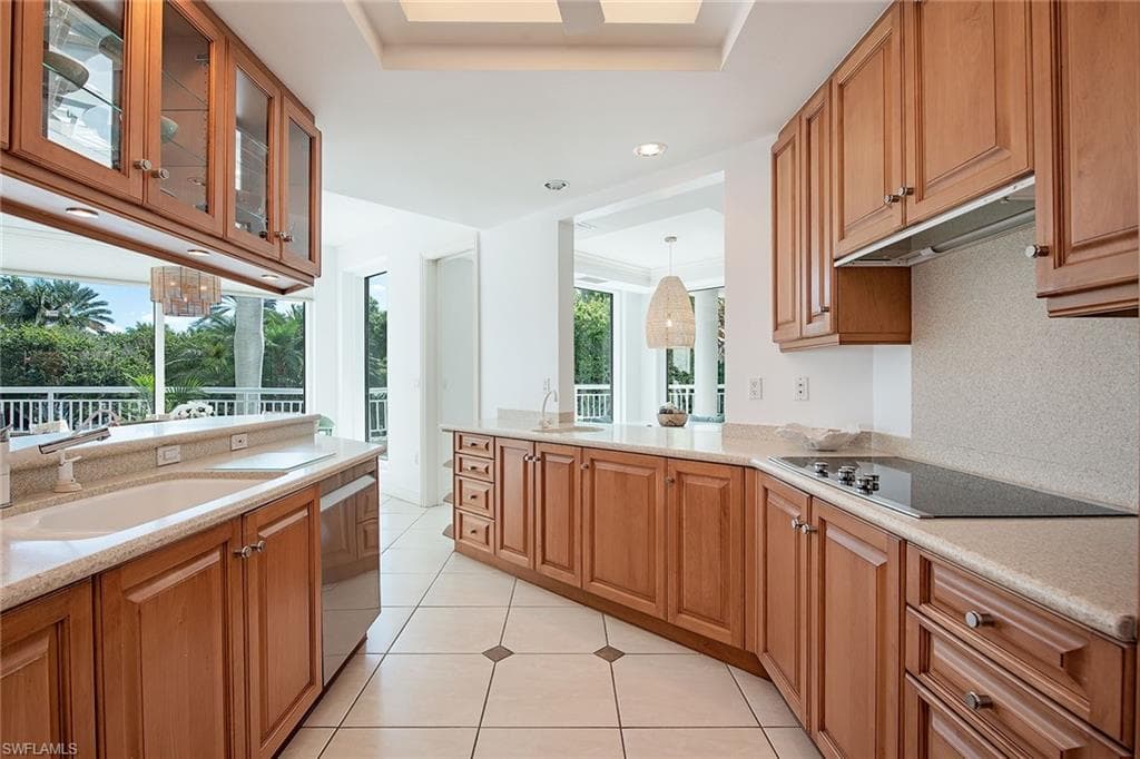 4151 Gulf Shore Blvd N 201, Naples, FL 34103-8