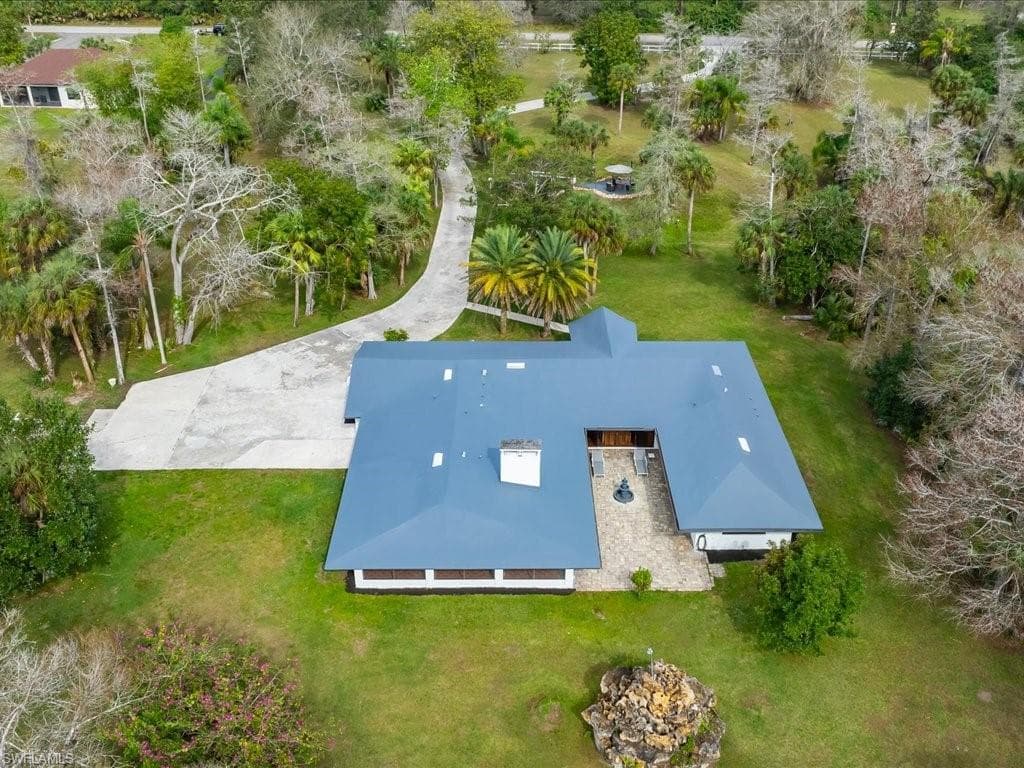 2550 16th Ave NE, Naples, FL 34120-48