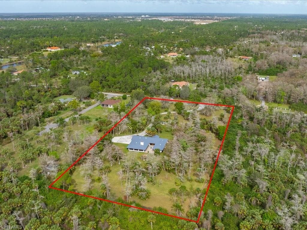 2550 16th Ave NE, Naples, FL 34120-50