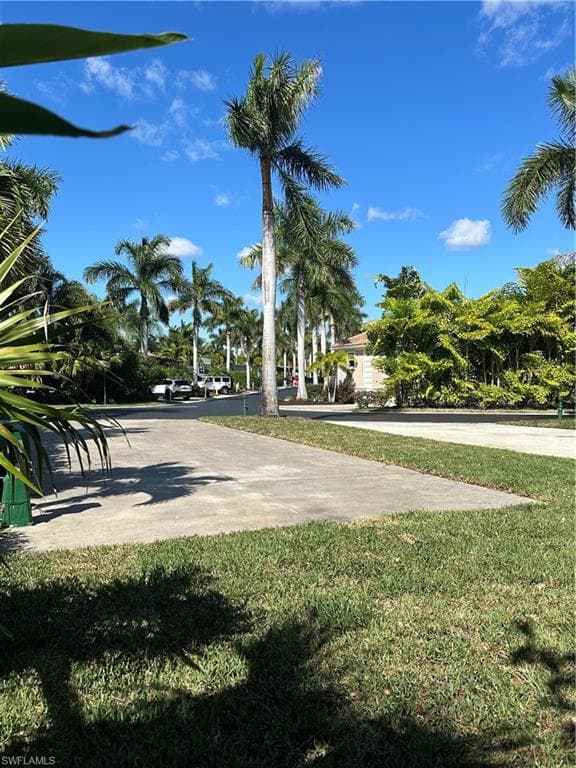 13507 Snook Cir, Naples, FL 34114-10