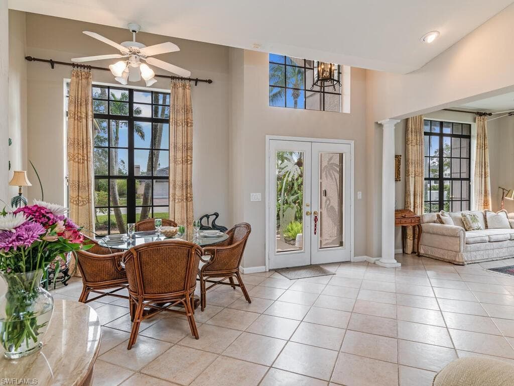171 Cays Dr, Naples, FL 34114-12