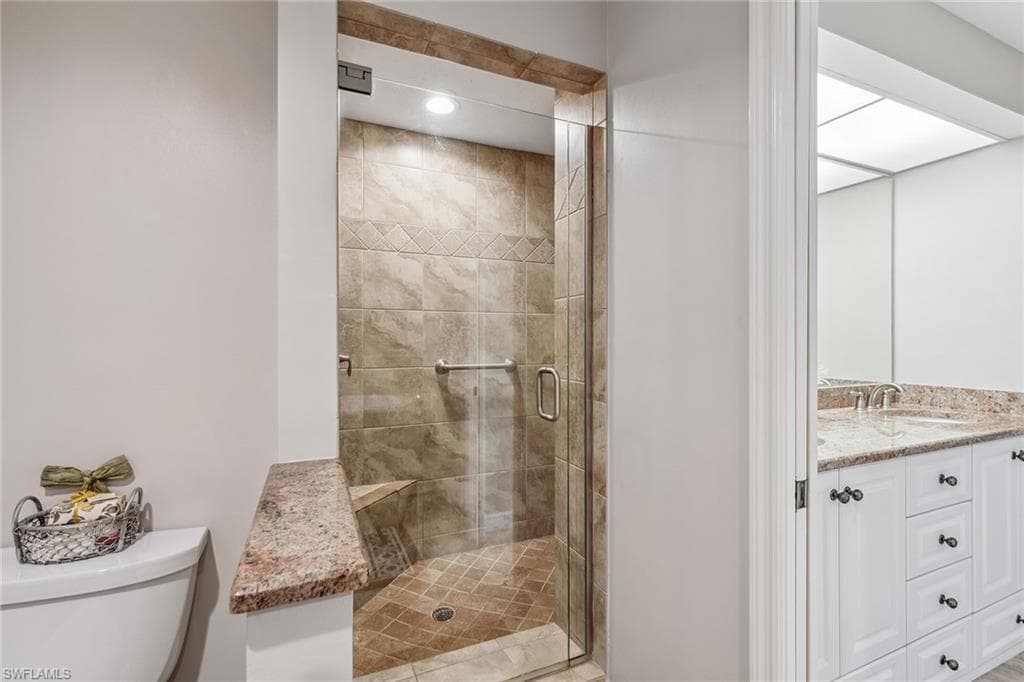 770 Waterford Dr 202, Naples, FL 34113-15