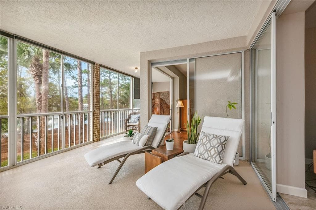 770 Waterford Dr 202, Naples, FL 34113-21