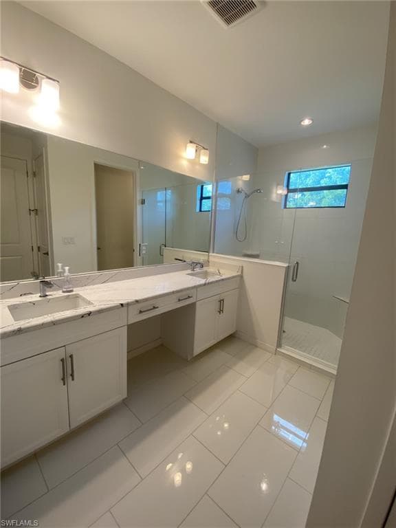 12997 Pembroke Dr, Naples, FL 34105-9