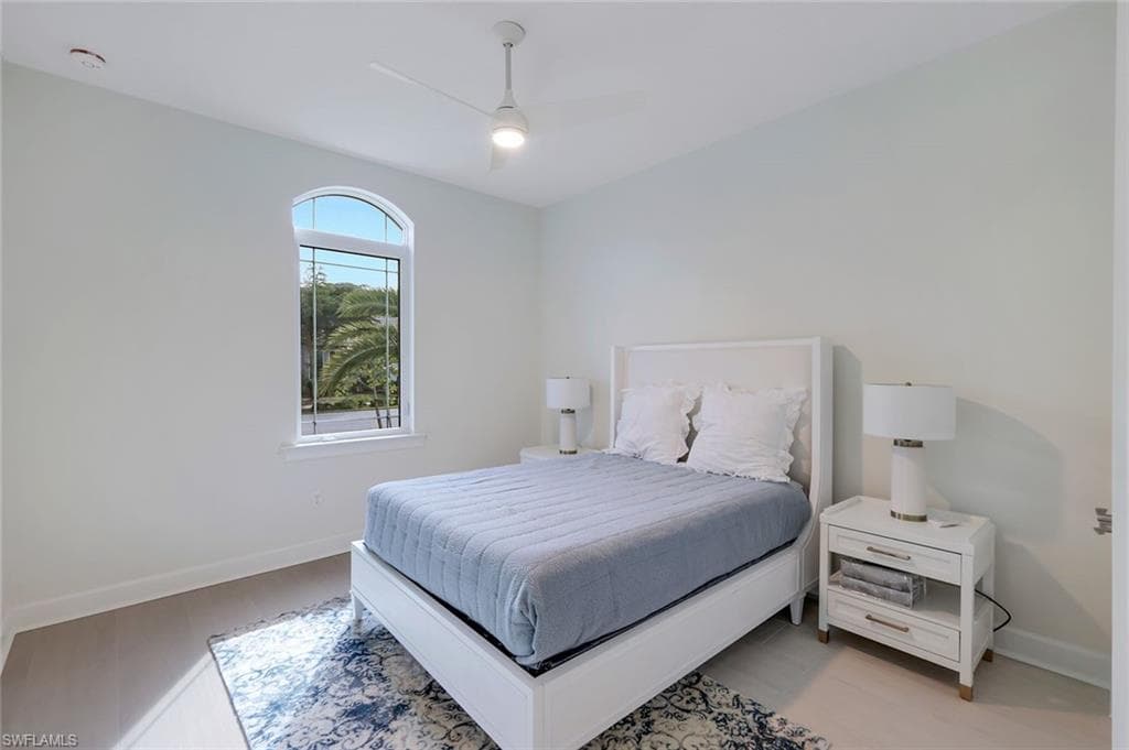 5093 Tortola Ct, Naples, FL 34113-22