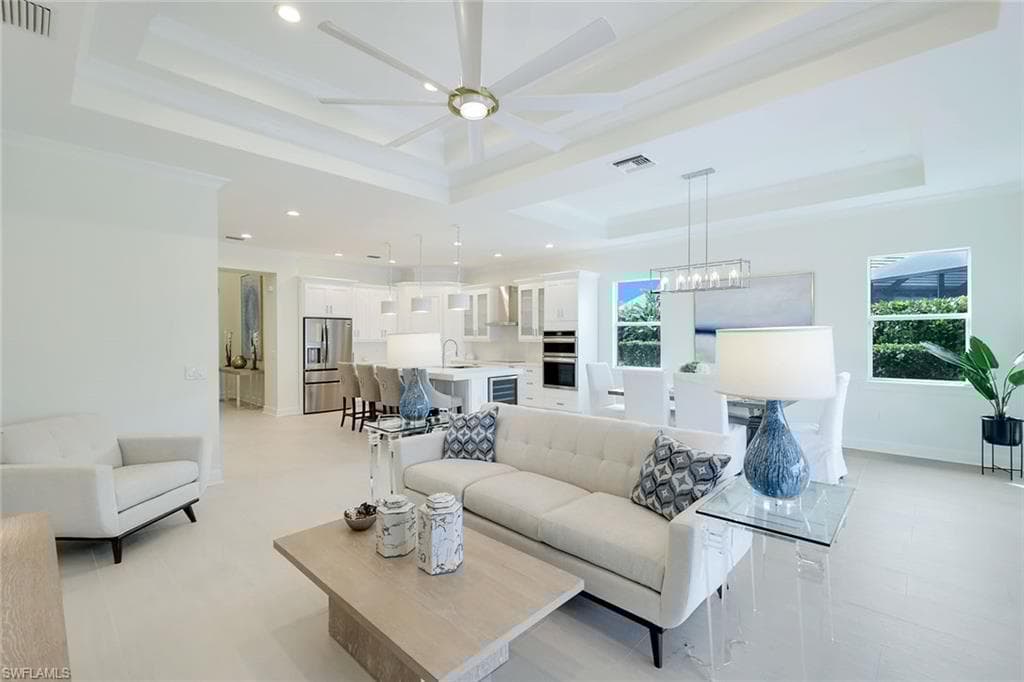 5093 Tortola Ct, Naples, FL 34113-7