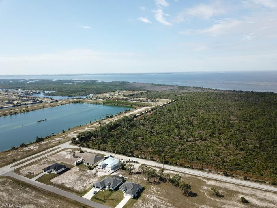 3816 43rd Pl, Cape Coral, FL 33993-4
