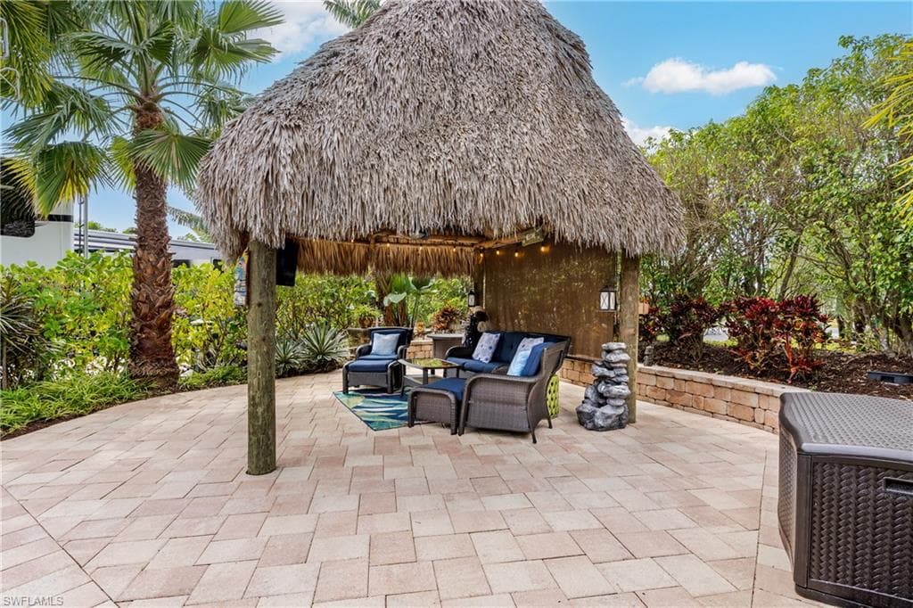 13592 Snook Cir, Naples, FL 34114-14