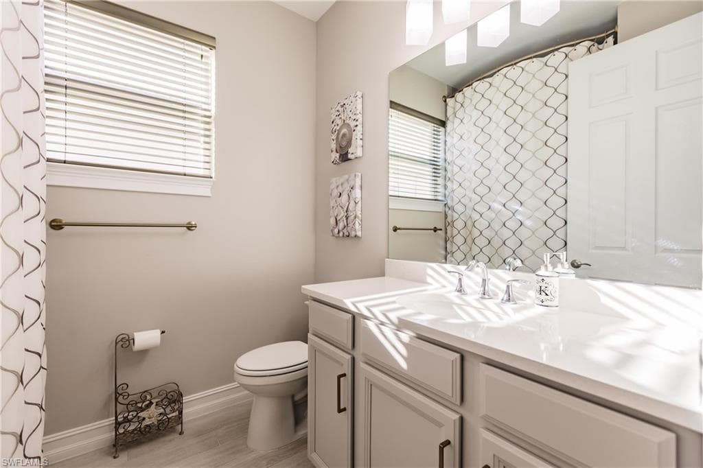 28366 Captiva Shell Loop, Bonita Springs, FL 34135-26