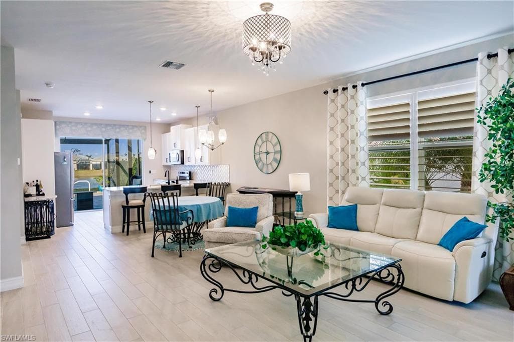 28366 Captiva Shell Loop, Bonita Springs, FL 34135-7