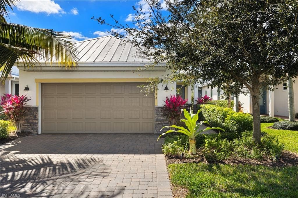 14154 Nautica Ct, Naples, FL 34114-3