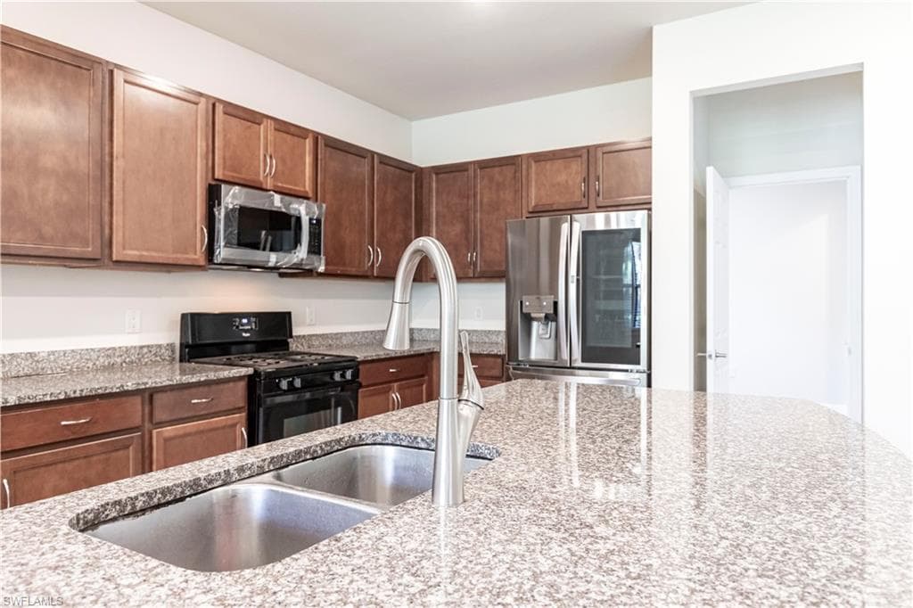 7159 Wilton Dr, Naples, FL 34109-12