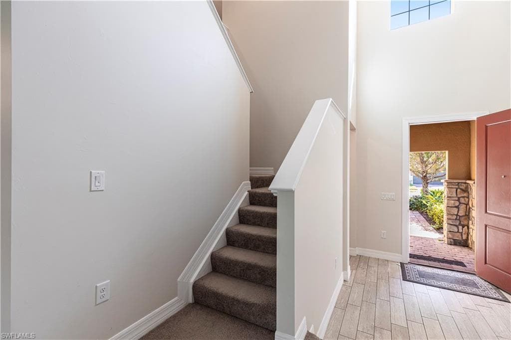 7159 Wilton Dr, Naples, FL 34109-18
