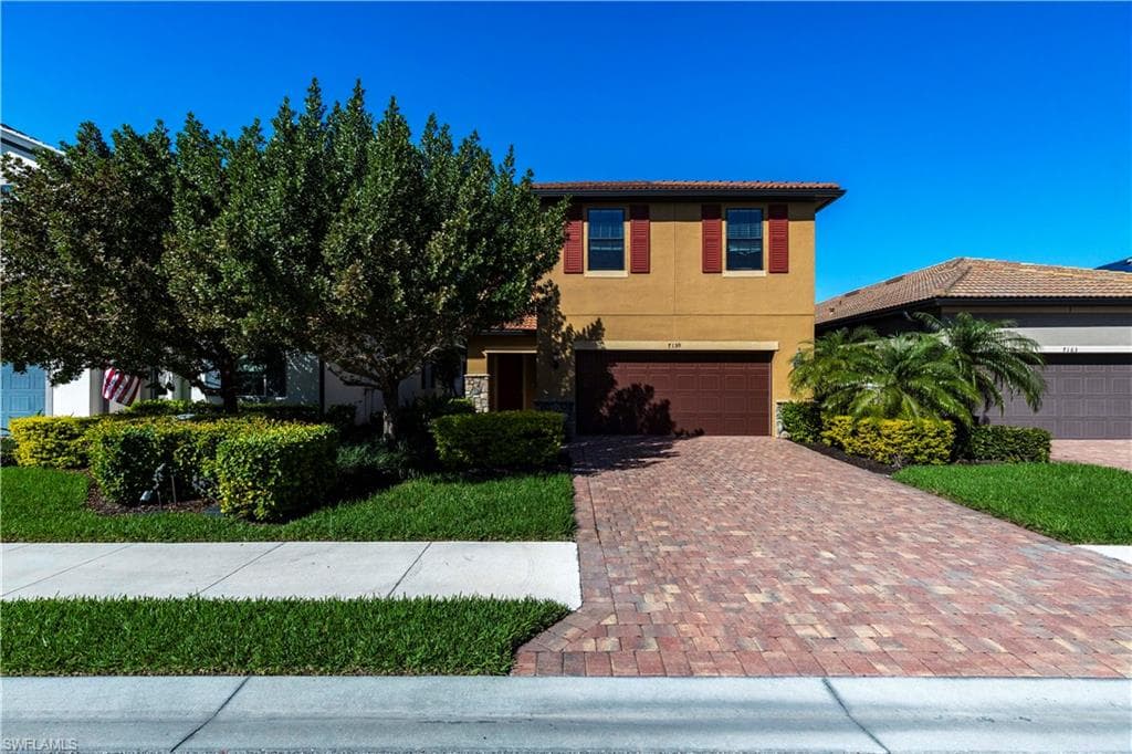 7159 Wilton Dr, Naples, FL 34109-3