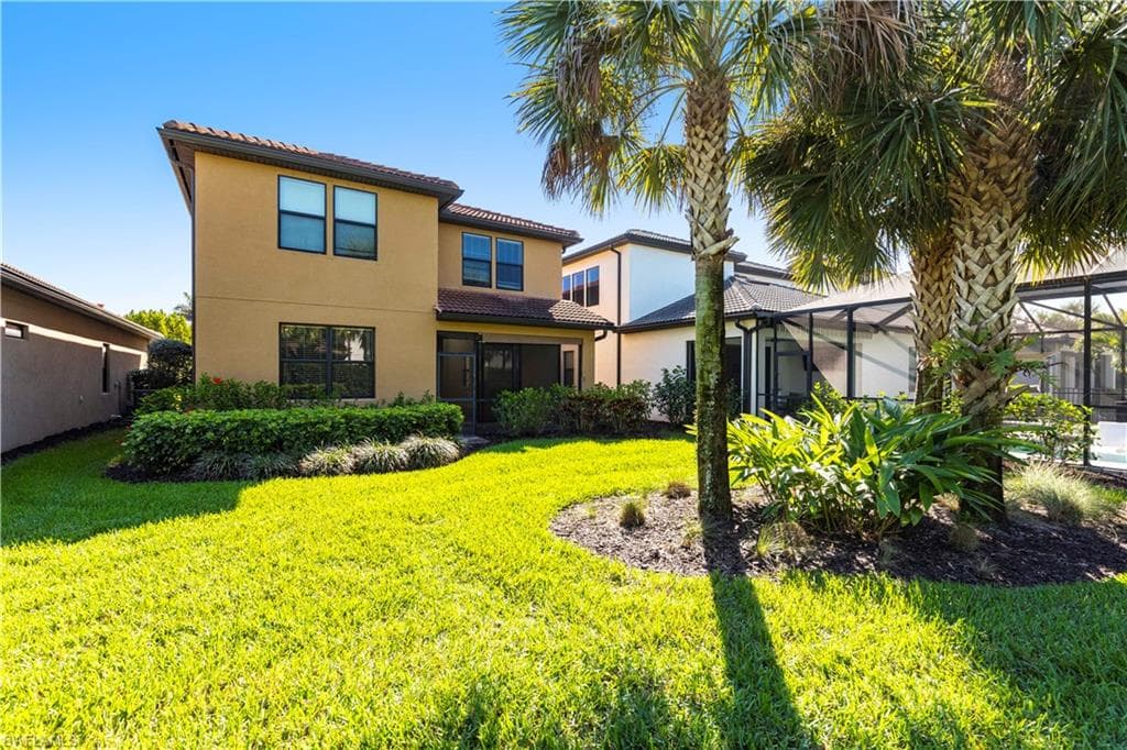 7159 Wilton Dr, Naples, FL 34109-39