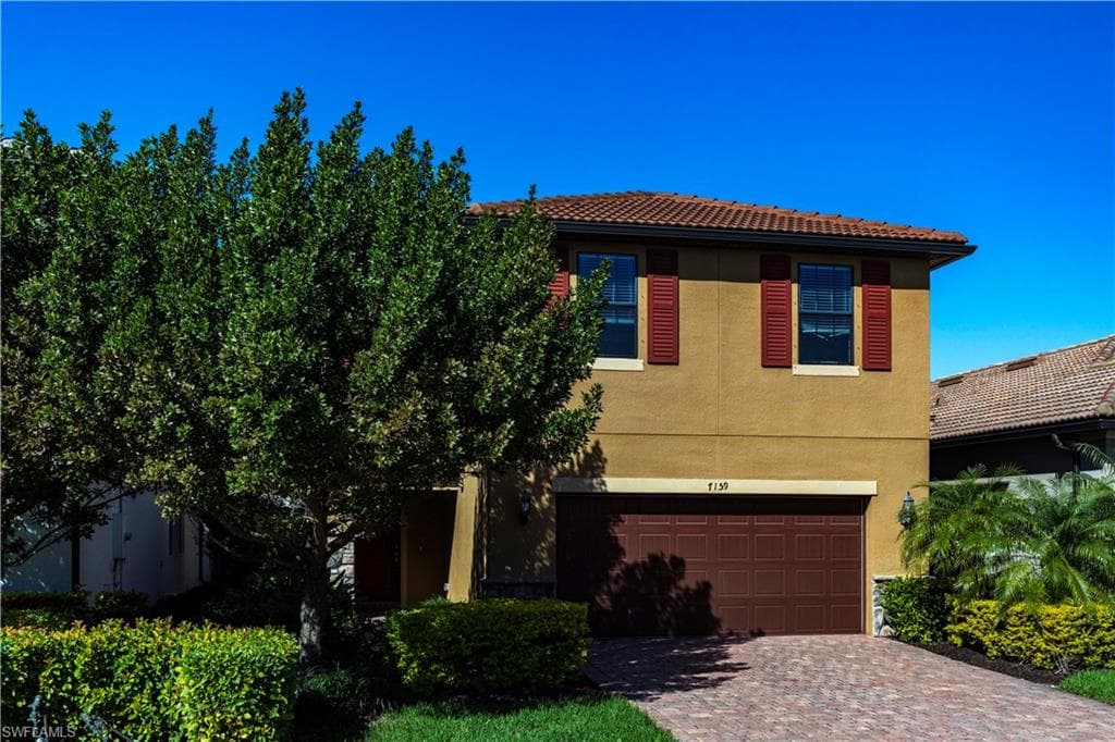 7159 Wilton Dr, Naples, FL 34109-4