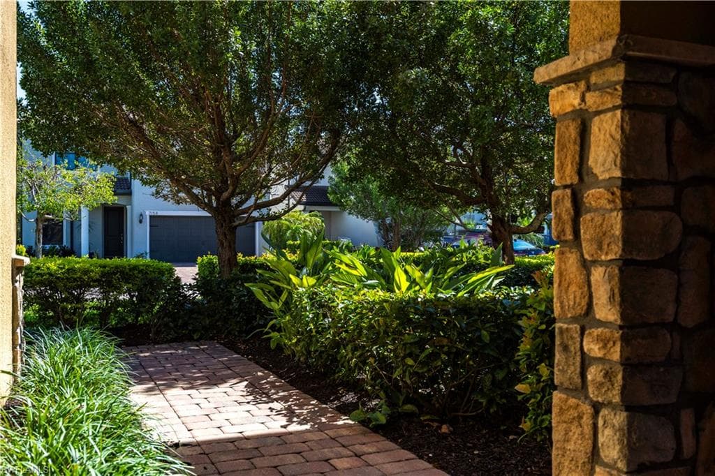 7159 Wilton Dr, Naples, FL 34109-6