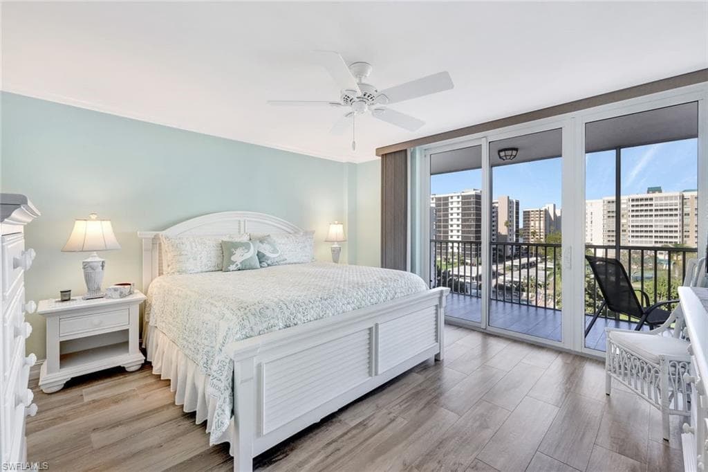 3 Bluebill Ave 707, Naples, FL 34108-14