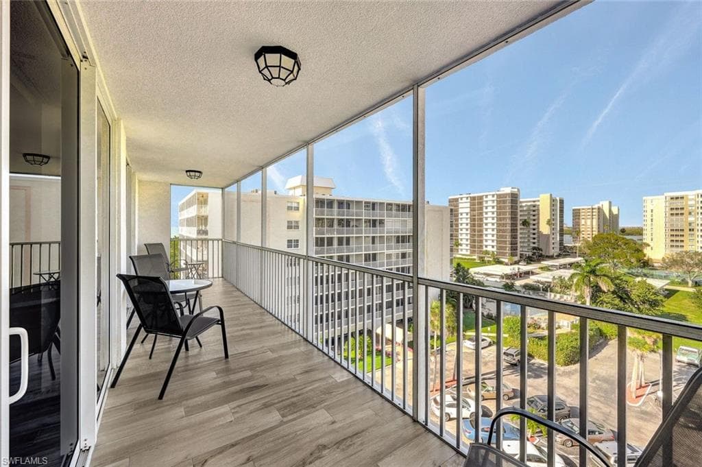 3 Bluebill Ave 707, Naples, FL 34108-19